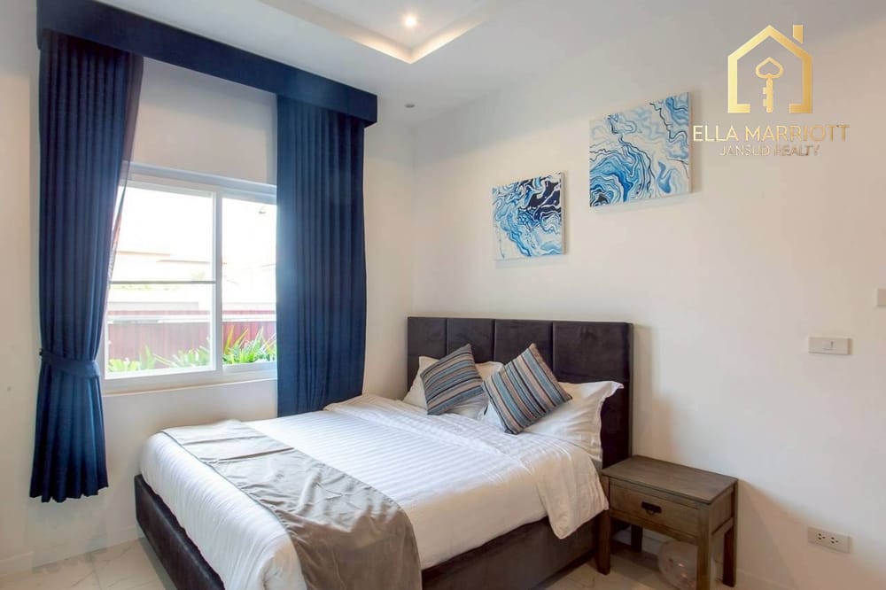 Luxury 4-Bedroom Pool Villa for Sale Hua Hin 112 18