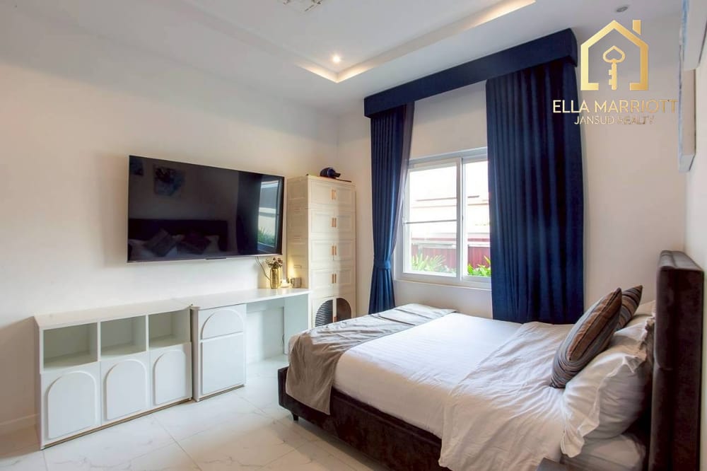 Luxury 4-Bedroom Pool Villa for Sale Hua Hin 112 20