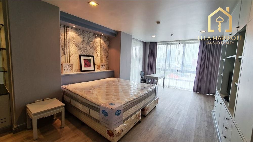 Renovated 3BR Condo for Rent at Soi Polo | 247sqm | 19 mins Walk to MRT & Lumpini Park 12