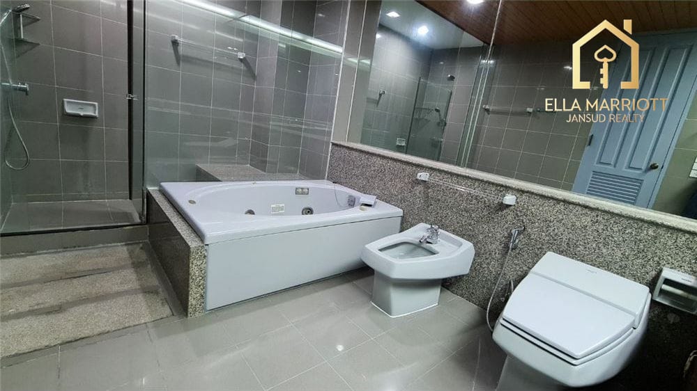 Renovated 3BR Condo for Rent at Soi Polo | 247sqm | 19 mins Walk to MRT & Lumpini Park 15