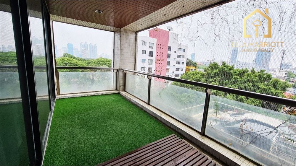 Renovated 3BR Condo for Rent at Soi Polo | 247sqm | 19 mins Walk to MRT & Lumpini Park 2