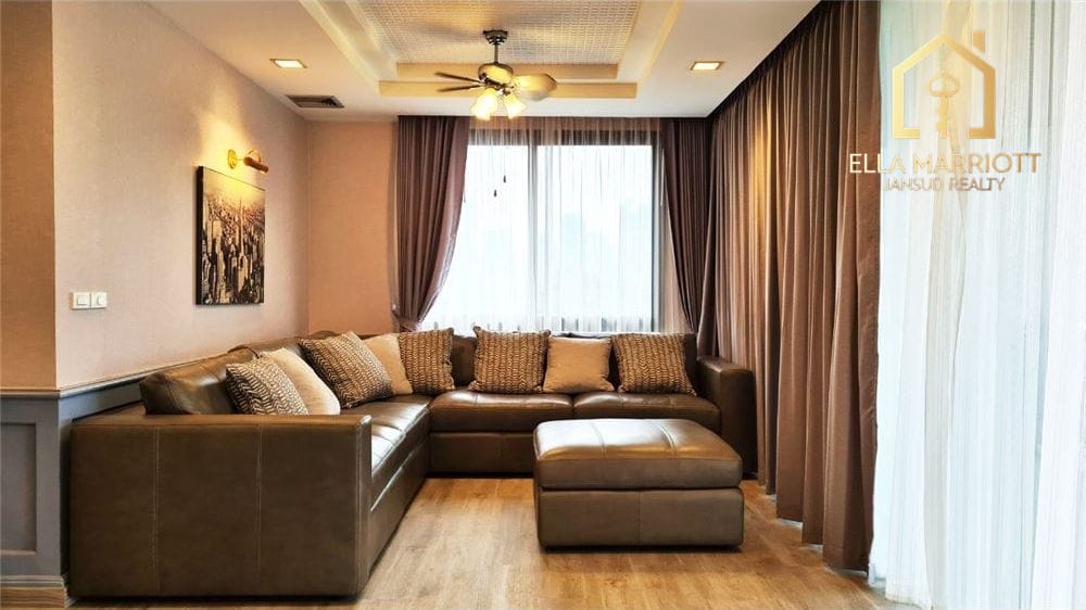 Renovated 3BR Condo for Rent at Soi Polo | 247sqm | 19 mins Walk to MRT & Lumpini Park 3