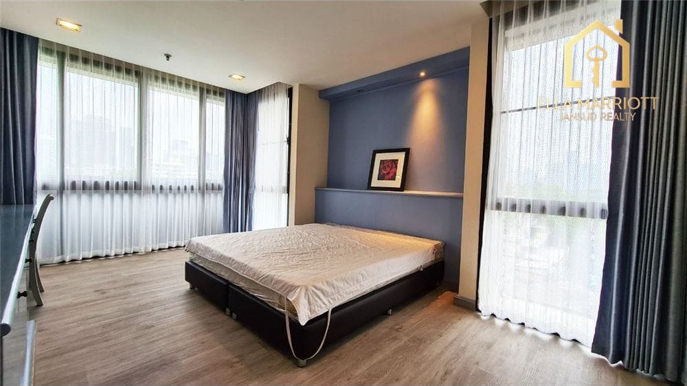Renovated 3BR Condo for Rent at Soi Polo | 247sqm | 19 mins Walk to MRT & Lumpini Park 7