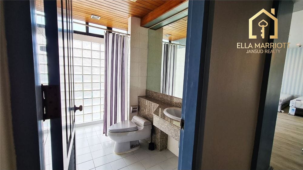 Renovated 3BR Condo for Rent at Soi Polo | 247sqm | 19 mins Walk to MRT & Lumpini Park 9