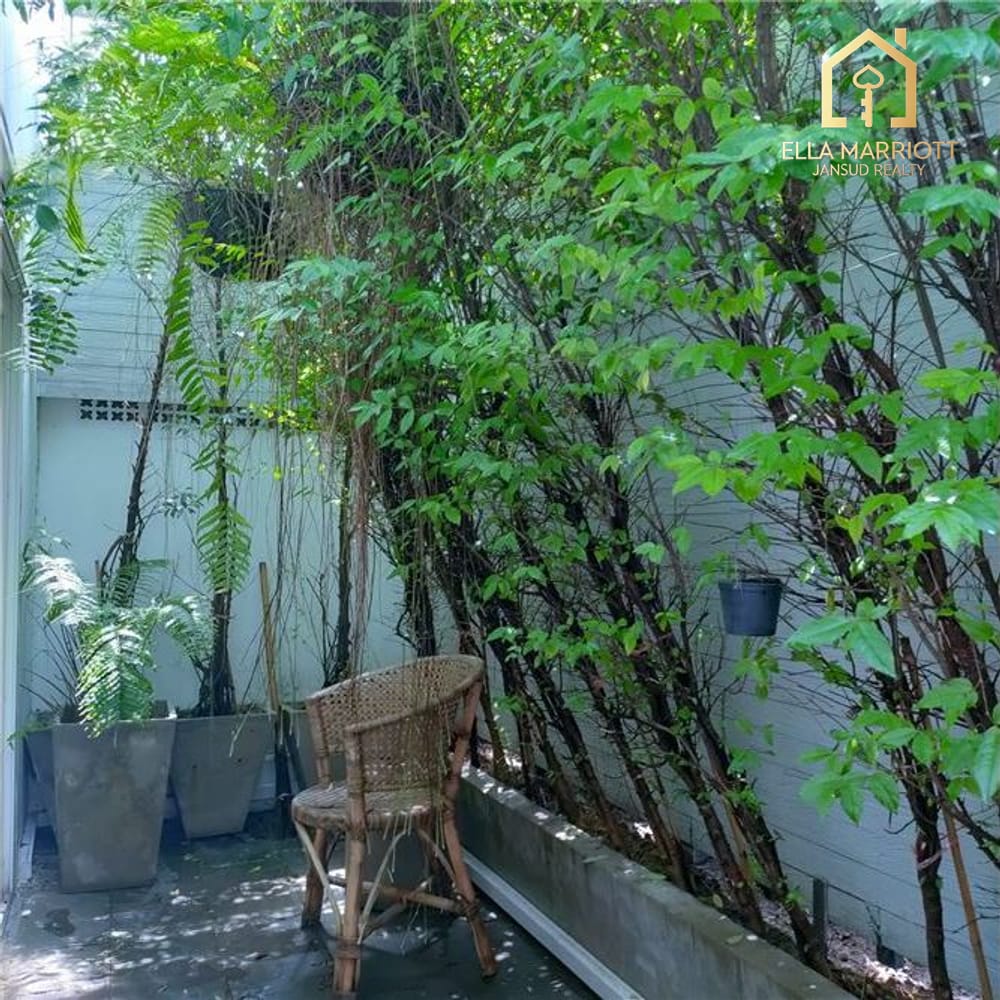 For Sale with Tenant | Modern 4-Story Townhouse – Sukhumvit 63 10