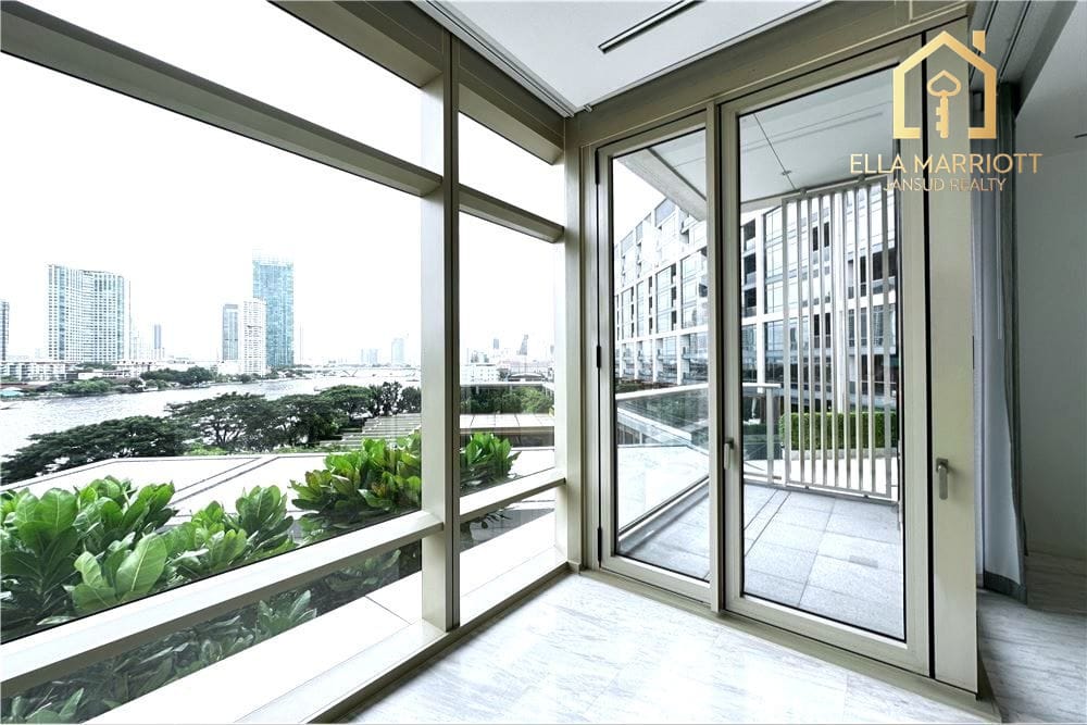 Luxury Living: Four Seasons Condo in Sathon 2