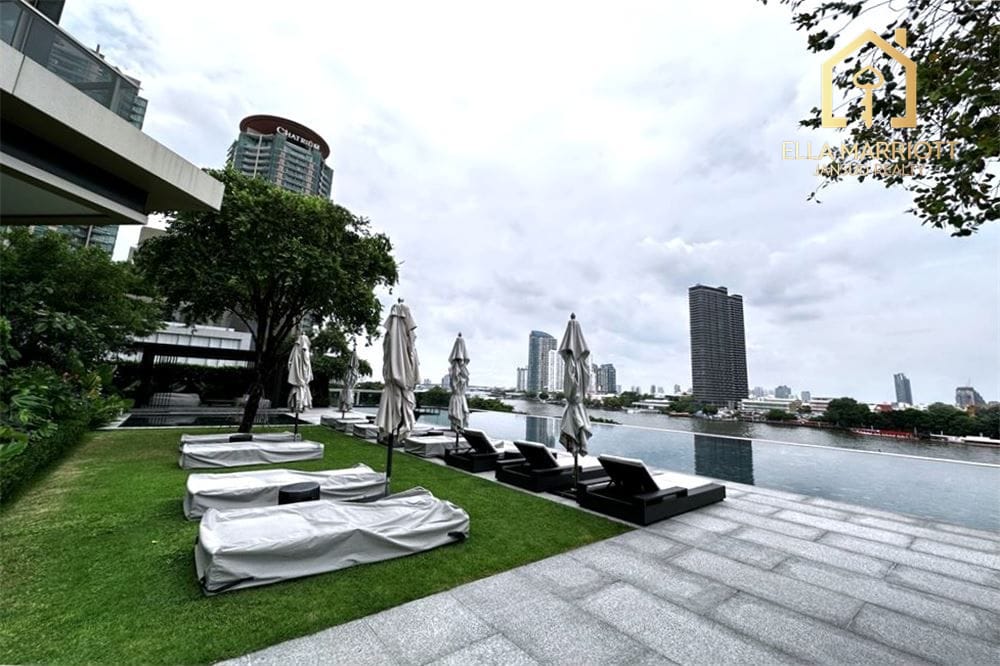 Luxury Living: Four Seasons Condo in Sathon 24