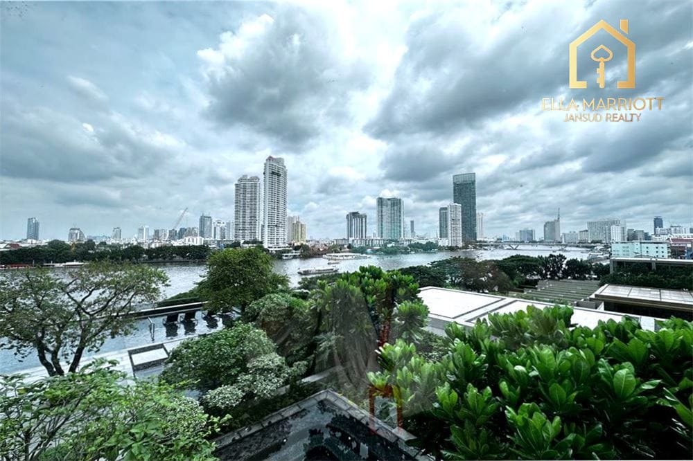Luxury Living: Four Seasons Condo in Sathon 3