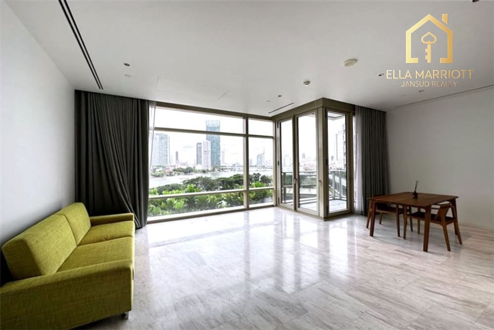 Luxury Living: Four Seasons Condo in Sathon 5