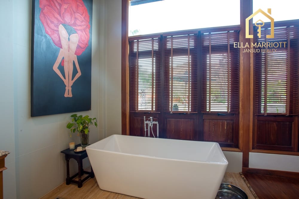 Thai Bali Style Pool Villa 33