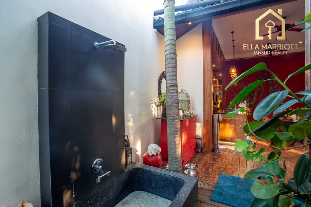 Thai Bali Style Pool Villa 36