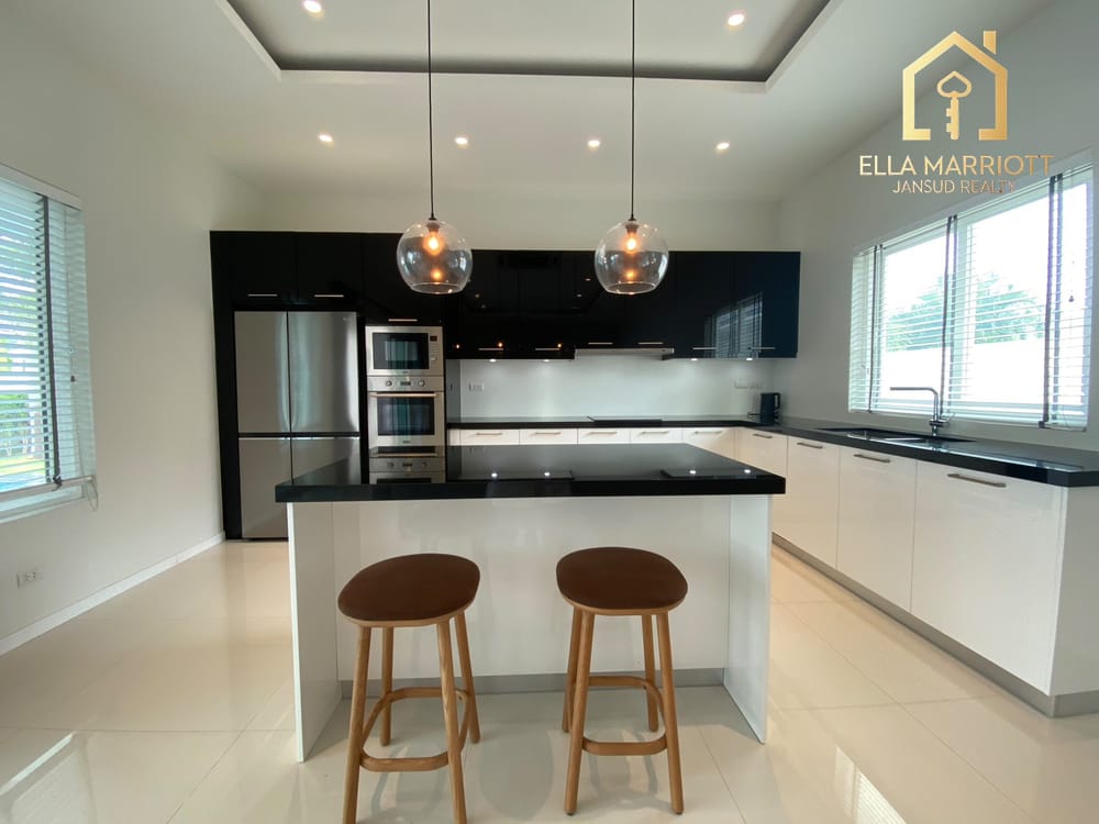 Modern Pool Villa with Private Garden in Hua Hin Soi 88 21