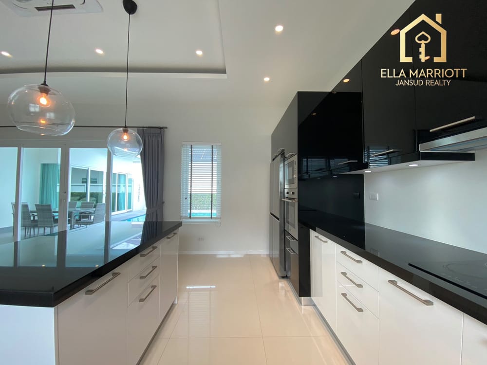 Modern Pool Villa with Private Garden in Hua Hin Soi 88 25