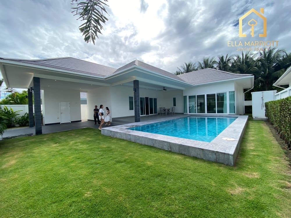 Modern Pool Villa with Private Garden in Hua Hin Soi 88 3
