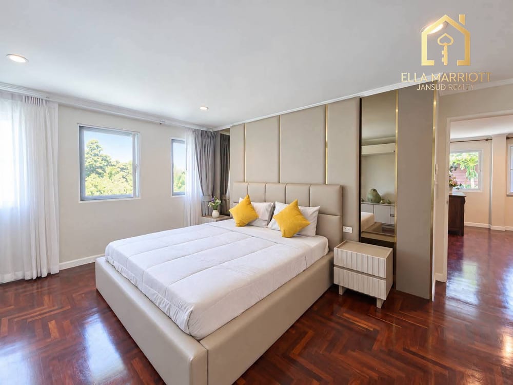 Exclusive Lakefront Luxury Pool Villa at Palm Hills Hua Hin 20