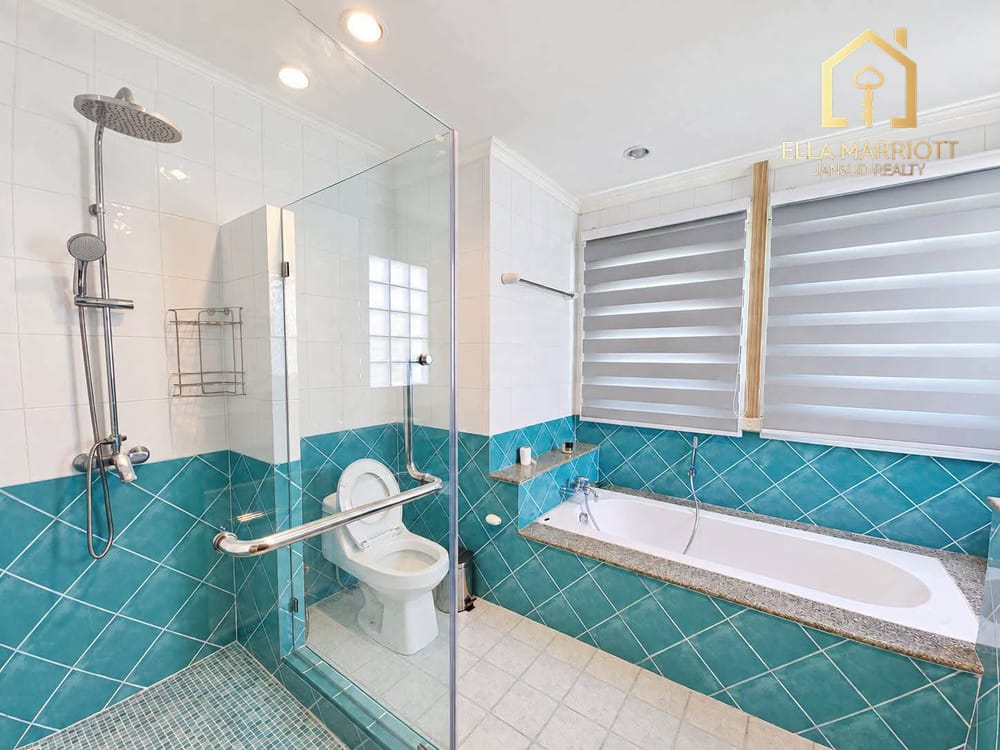 Exclusive Lakefront Luxury Pool Villa at Palm Hills Hua Hin 23