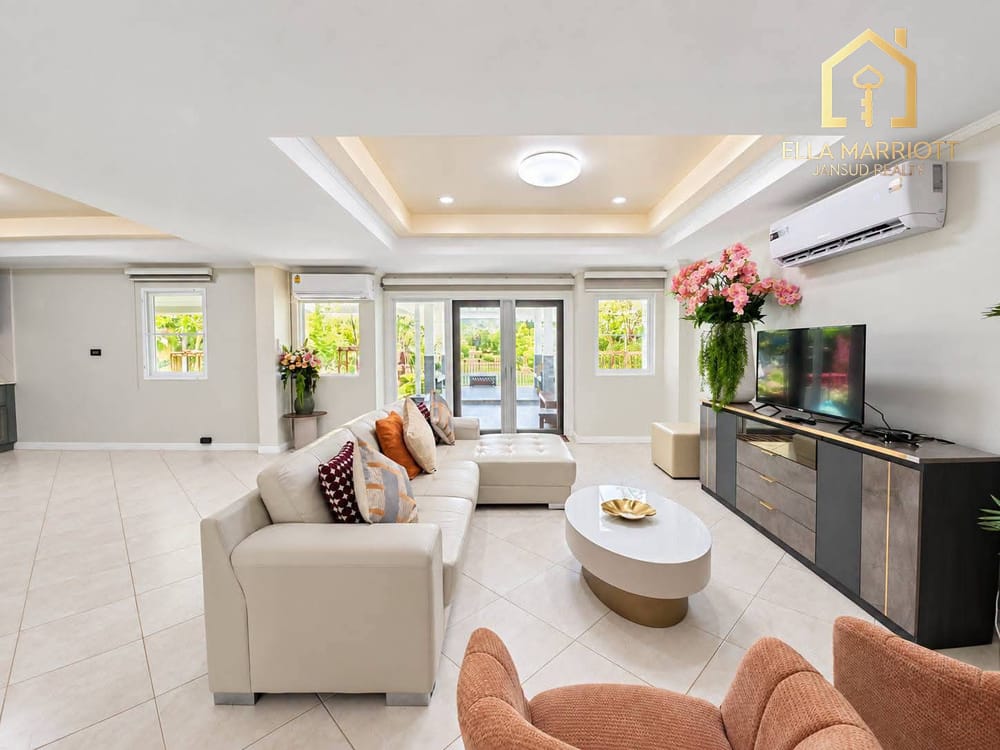 Exclusive Lakefront Luxury Pool Villa at Palm Hills Hua Hin 4