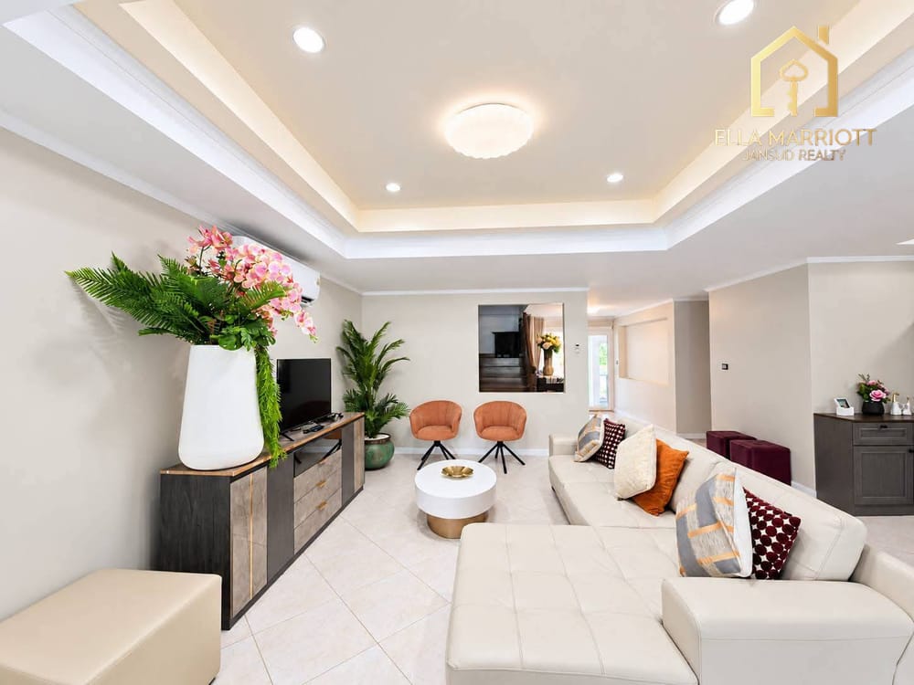 Exclusive Lakefront Luxury Pool Villa at Palm Hills Hua Hin 7