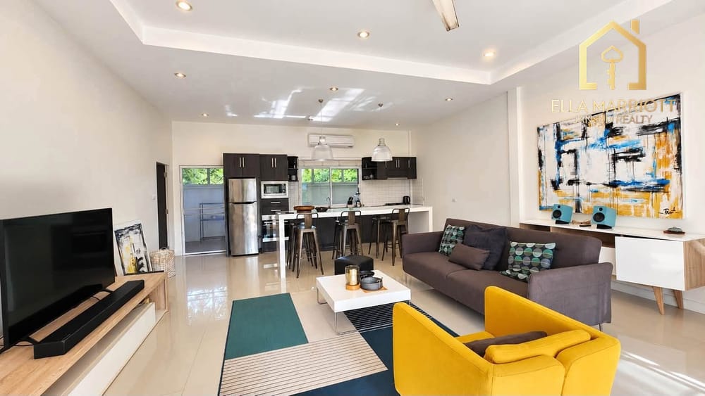Cozy 2-Bedroom Townhouse for Rent in Soi Hua Hin 88 2