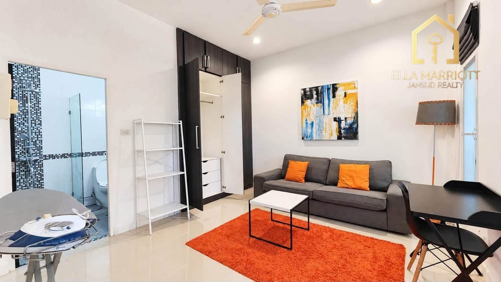 Cozy 2-Bedroom Townhouse for Rent in Soi Hua Hin 88 8