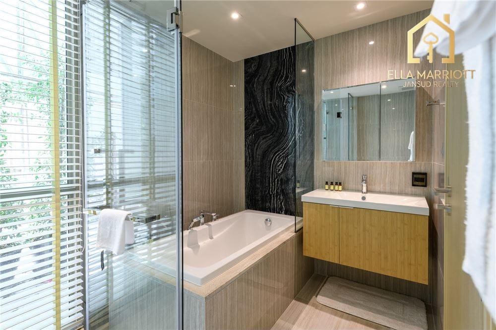 Promotion Price! Brand-New 2-Bedroom Unit for SALE at S47 10