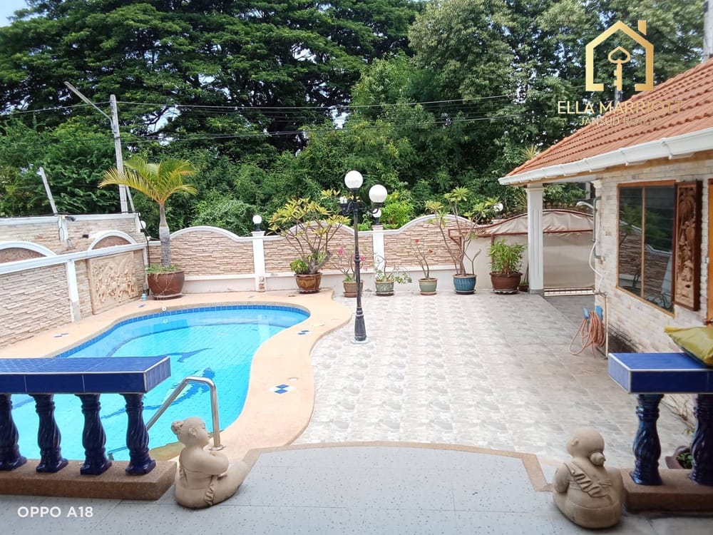 PRIVATE POOL VILLA  | PET-FRIENDLY HOME 3