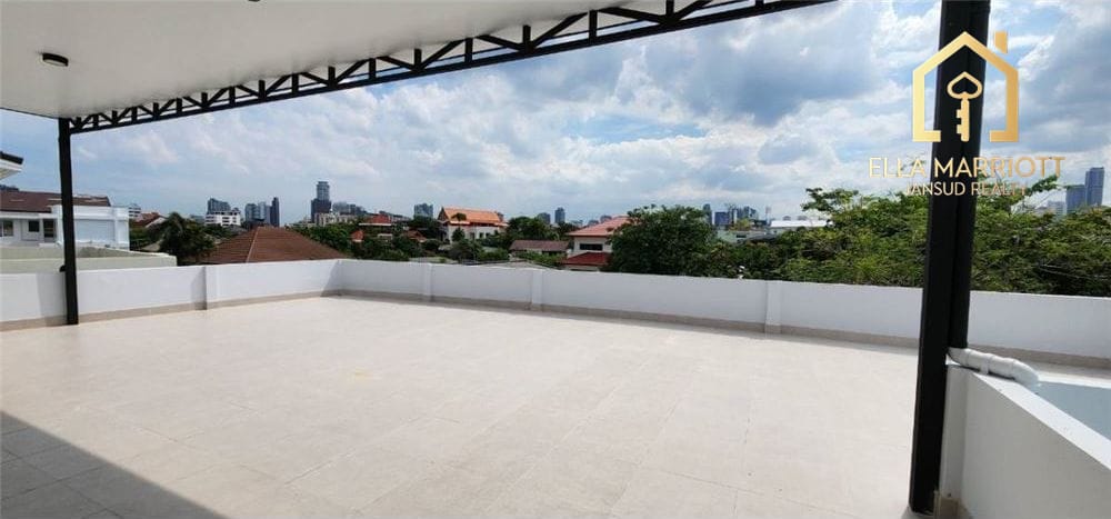 Spacious Home Office for Rent in Phra Kanong - Ideal for Business Use 38