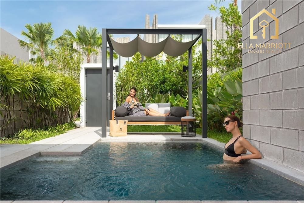 Luxurious Seaside Villa for Sale in Bang Sare, Chonburi 7