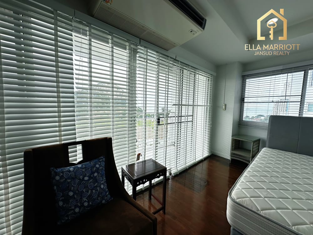 STUNNING SEA VIEW JAMJUREE CONDO 5