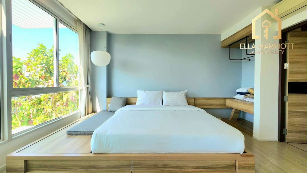 Luxury Beachfront Condo in Khao Tao | Wan Vayla 4