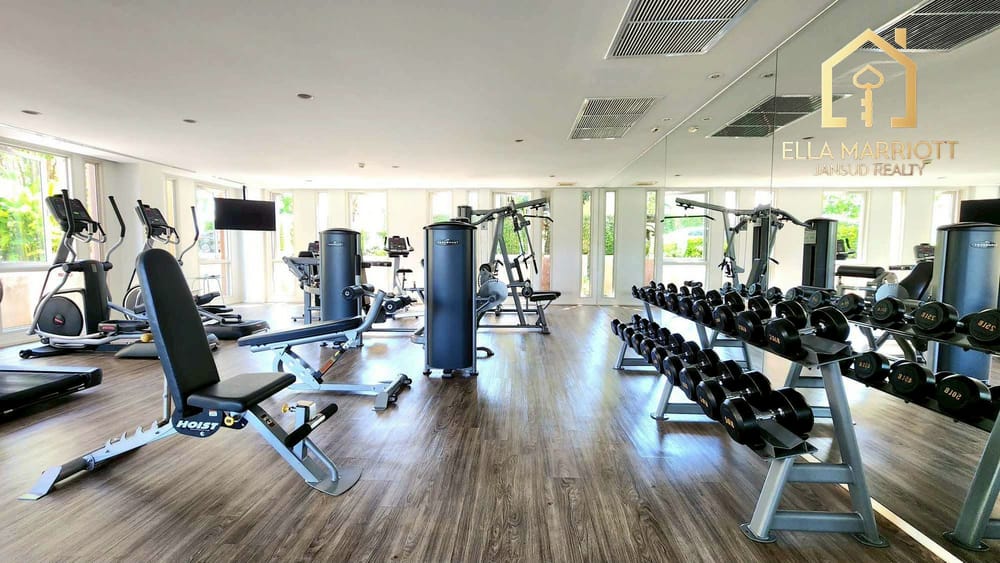 Luxury Beachfront Condo in Khao Tao | Wan Vayla 9