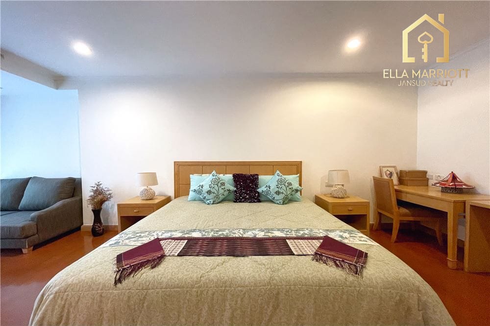 Pet-friendly furnished 3-bedroom near BTS with great location. 20