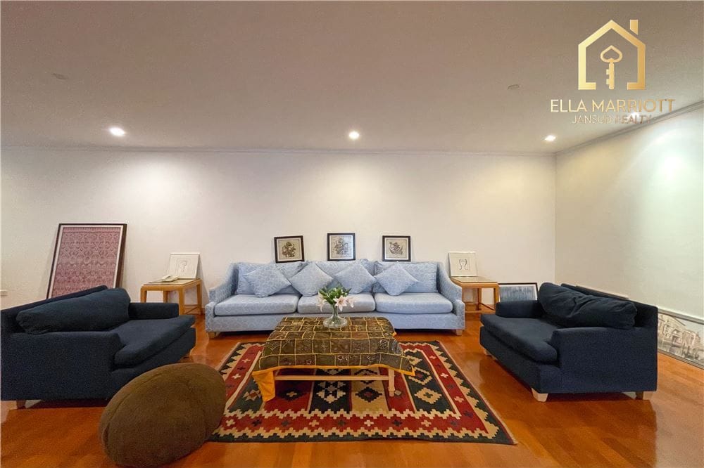 Pet-friendly furnished 3-bedroom near BTS with great location. 6