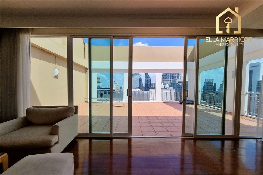 Luxurious 4BR Penthouse Duplex for Rent in Phrom Phong - 454sqm with 2 Living Areas 4
