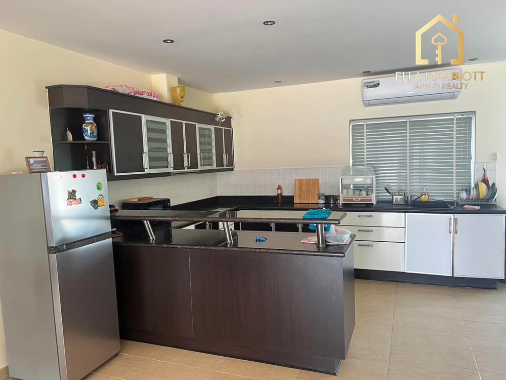 Spacious Private Pool Villa in Hua Hin 6
