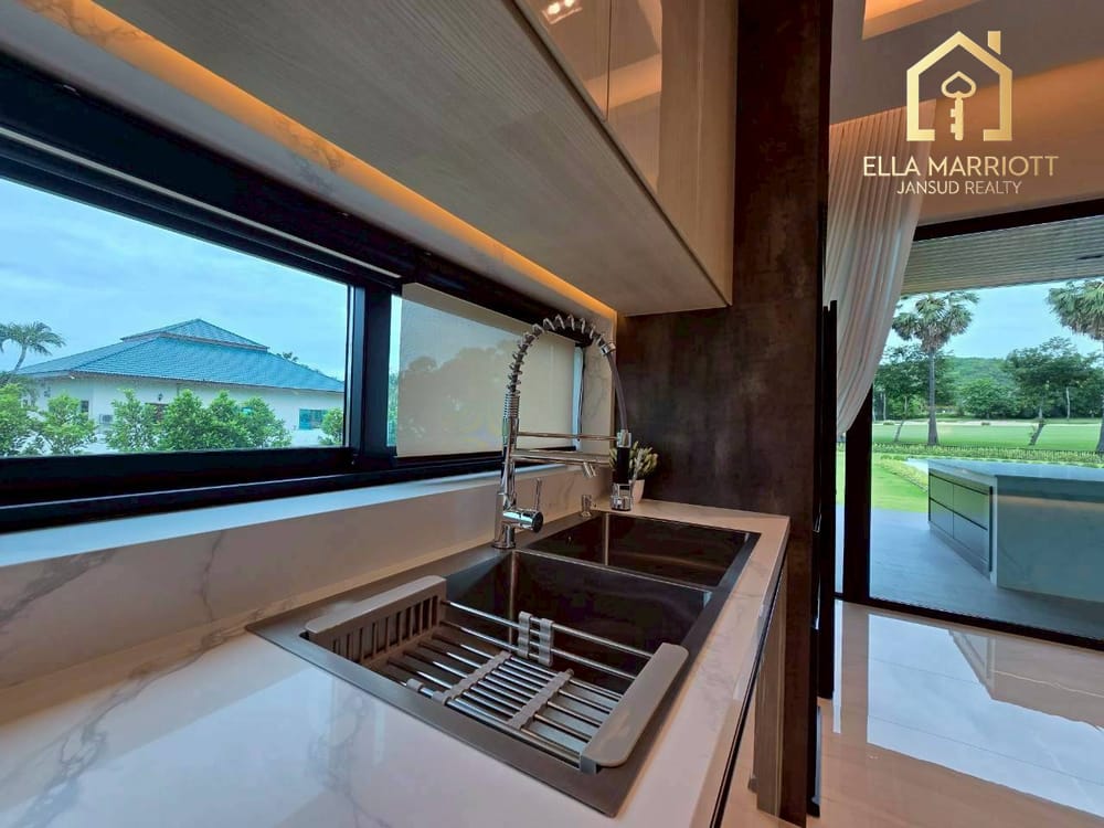 Exclusive Pool Villa in Palm Hills Golf Club and Residence 14