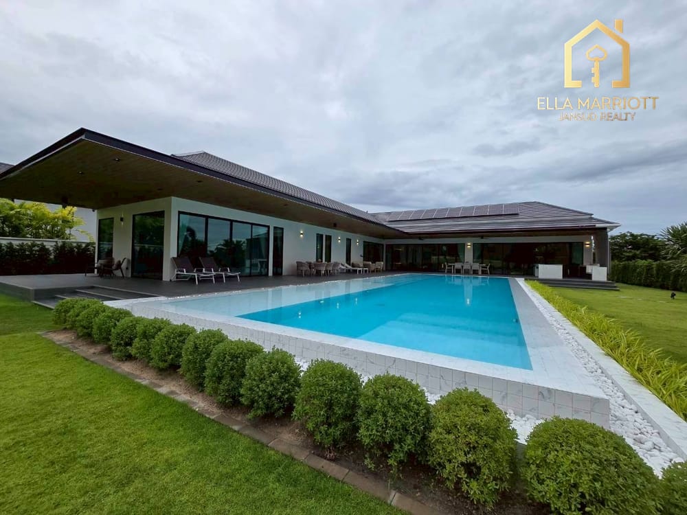Exclusive Pool Villa in Palm Hills Golf Club and Residence 2