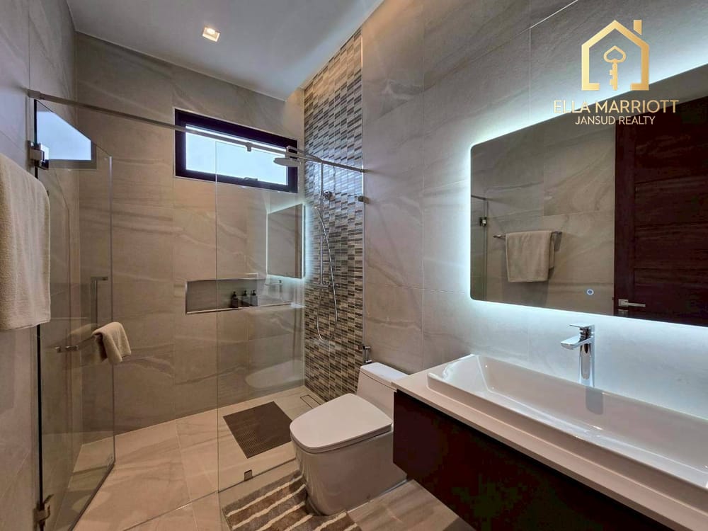 Exclusive Pool Villa in Palm Hills Golf Club and Residence 44