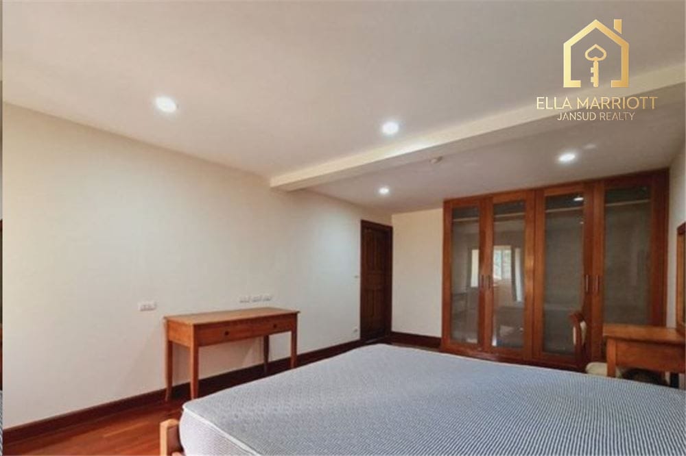 Cat-Friendly Modern 2-Bedroom  in Prime Pathumwan 7