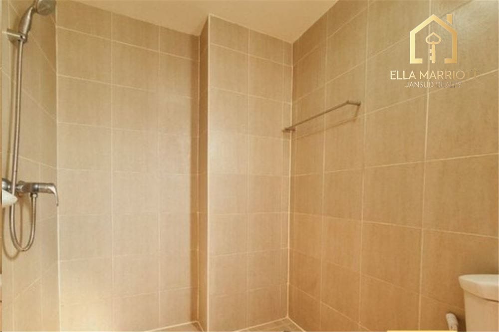 Cat-Friendly Modern 2-Bedroom  in Prime Pathumwan 8