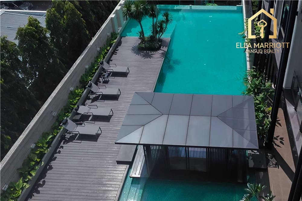 Rent 100K | 180sqm Reno 2BR | 500m to BTS Ekkamai | Boutique Living 14