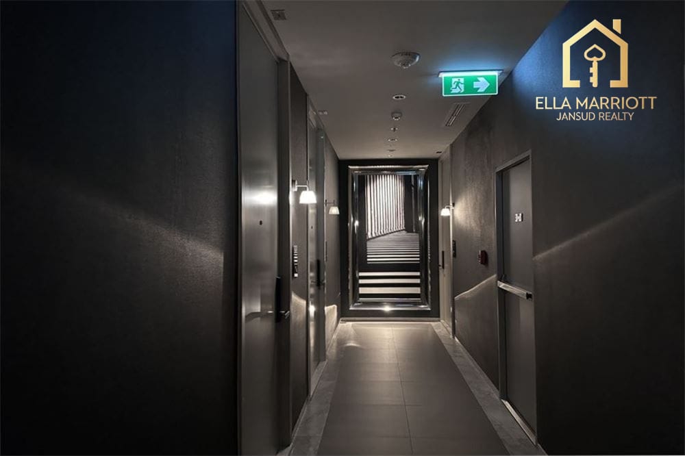 Stylish 2BR Condo in Vibrant Bangkok Hub 12