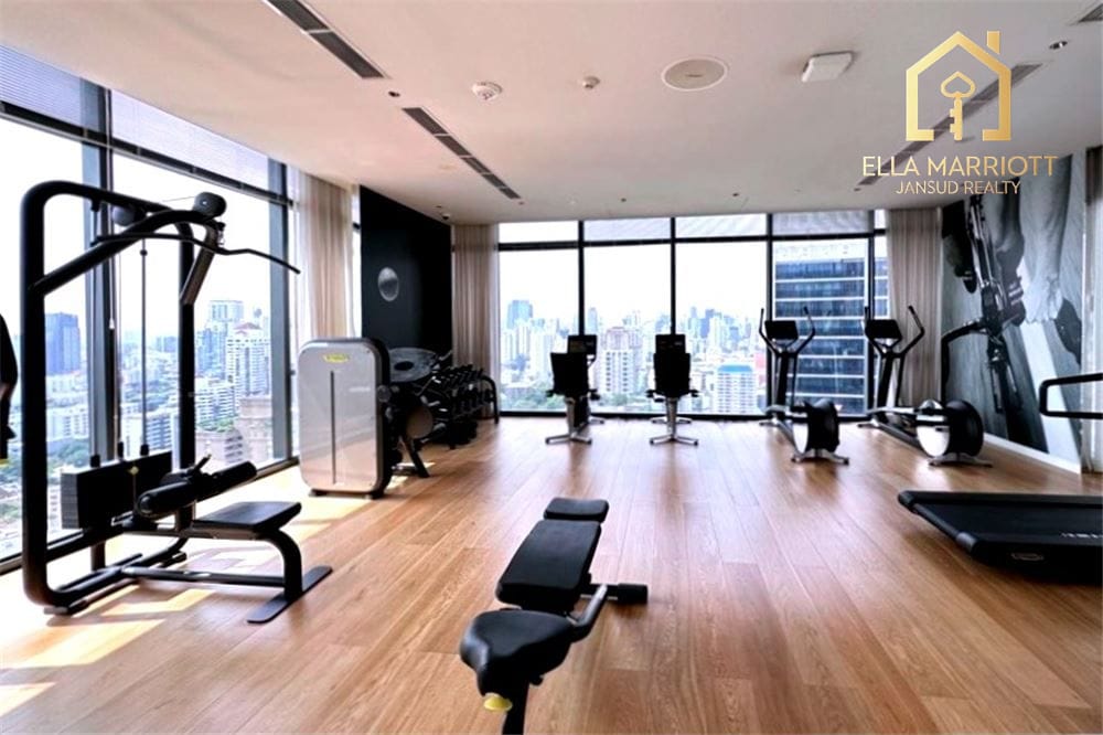 Stylish 2BR Condo in Vibrant Bangkok Hub 16