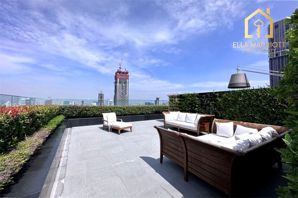 Stylish 2BR Condo in Vibrant Bangkok Hub 18