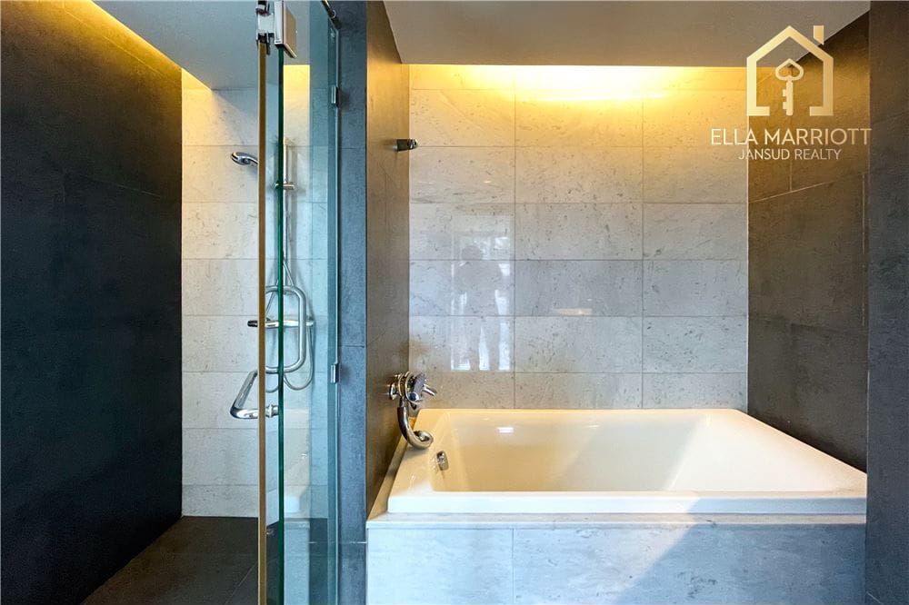 Luxurious Penthouse Condo in Thonglor Soi 8 21
