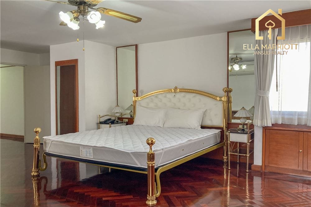 2 bed for rent big pet allowed BTS Nana 11