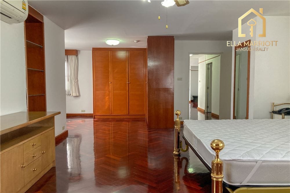 2 bed for rent big pet allowed BTS Nana 12