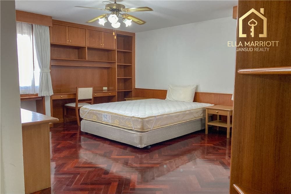 2 bed for rent big pet allowed BTS Nana 7