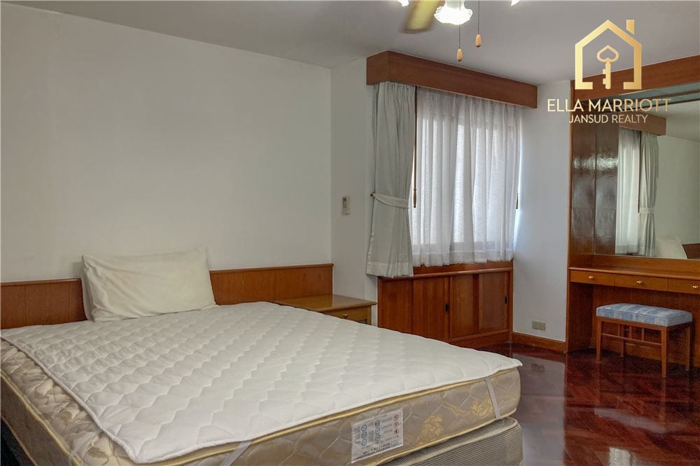 2 bed for rent big pet allowed BTS Nana 8