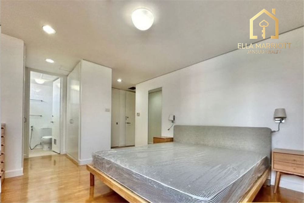 Rent 80K | 148sqm 3BR Low-Rise | Sathorn Soi 1 | Walk to MRT Lumpini 11